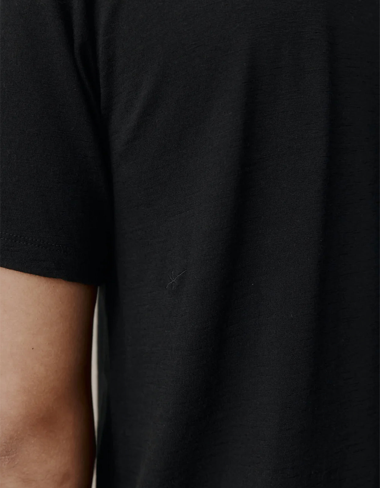 Mens Foundation Merino Tee - Black