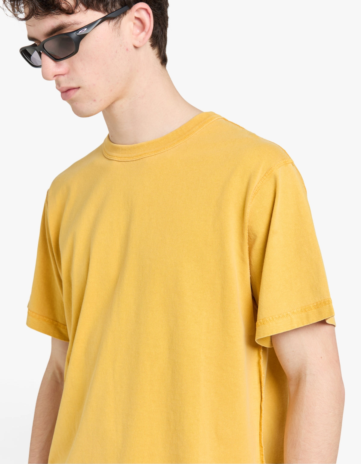 Blind Tee - Gold