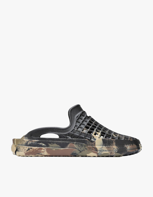 Mens Scenario Slide - Woodland Camo