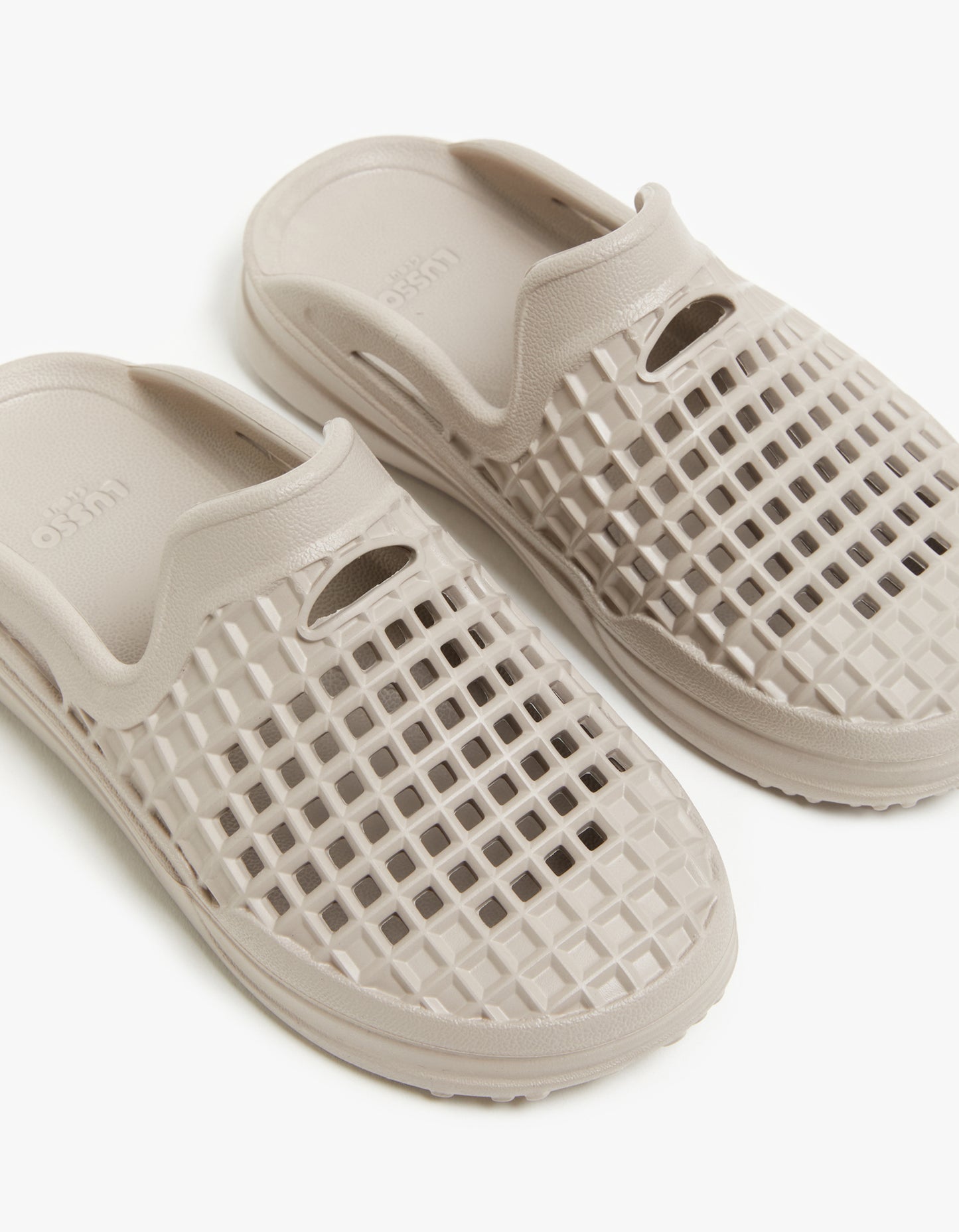 Mens Scenario Slide - Goat