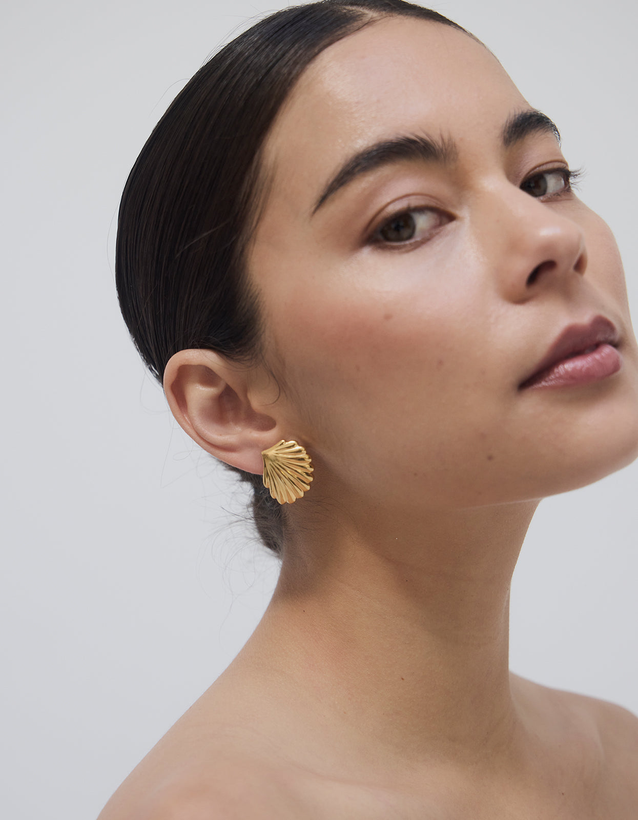 Clam Earring - Gold