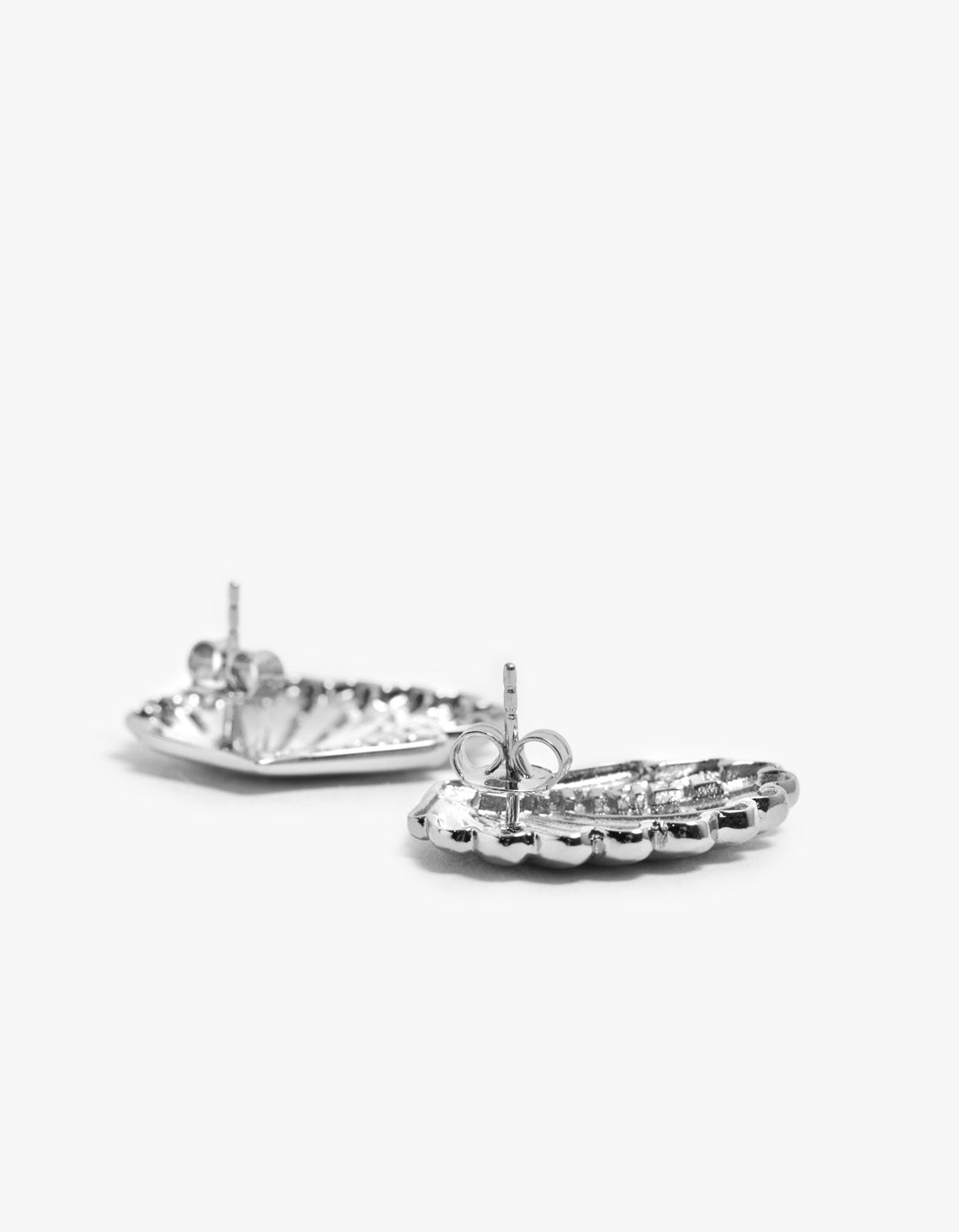 Clam Earring - Silver