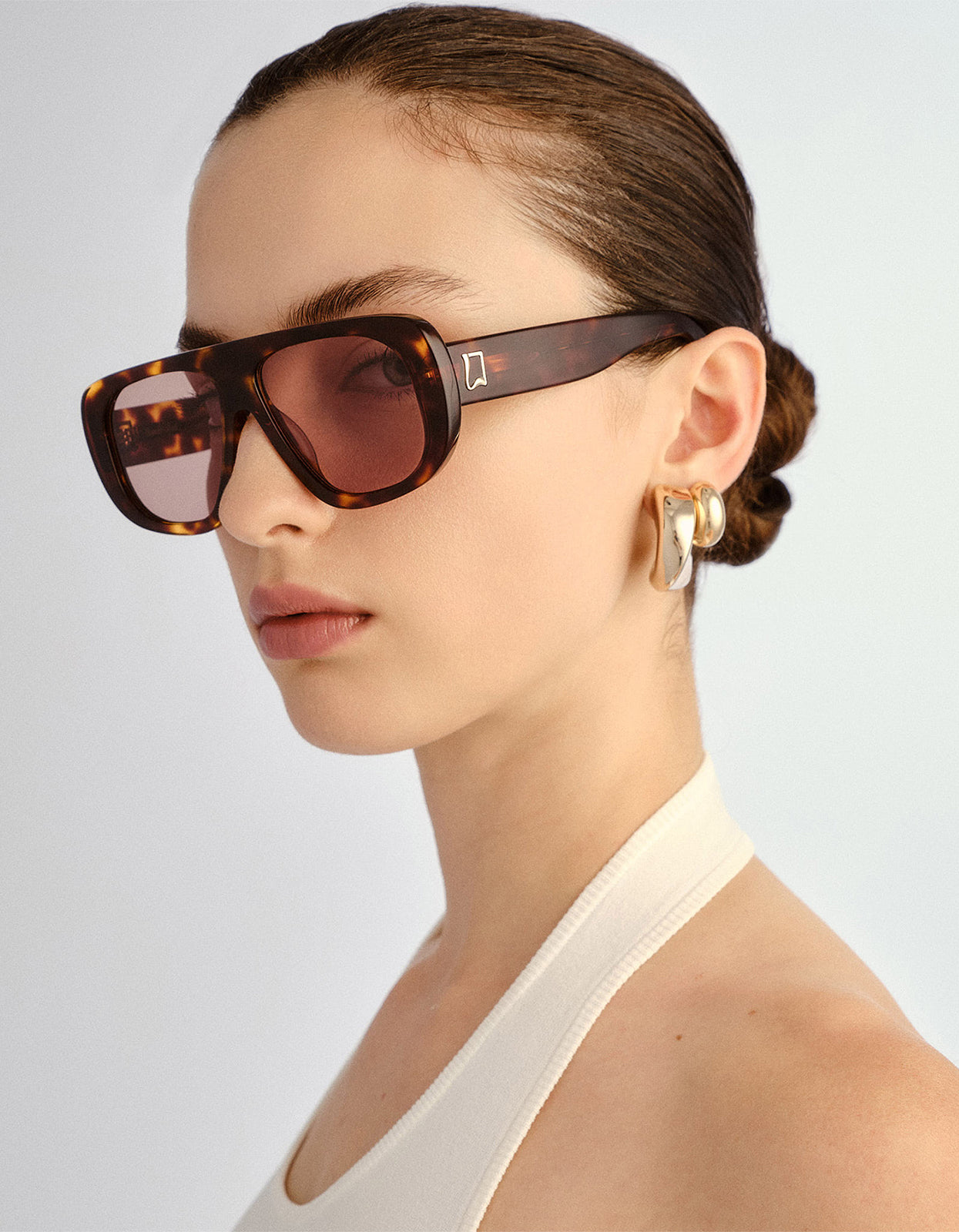The Dionne Sunglasses - Crystal Tort