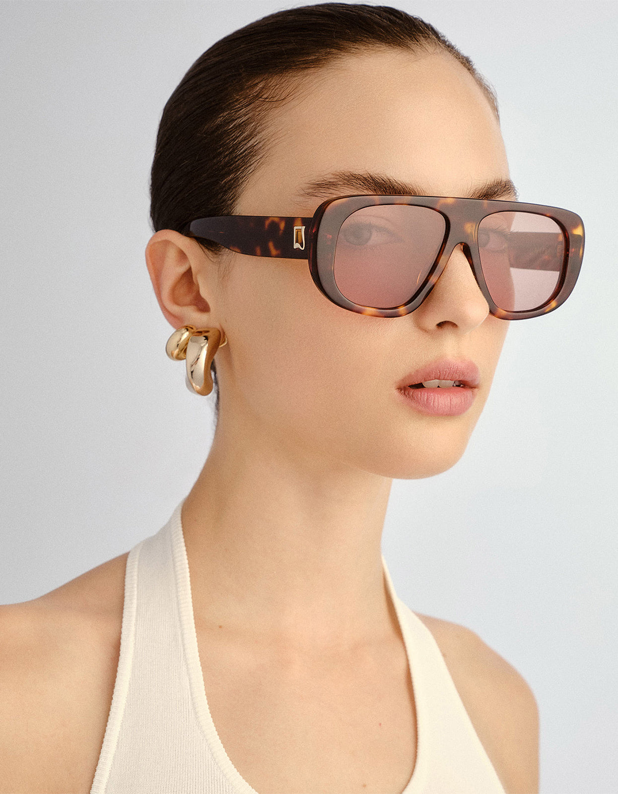 The Dionne Sunglasses - Crystal Tort