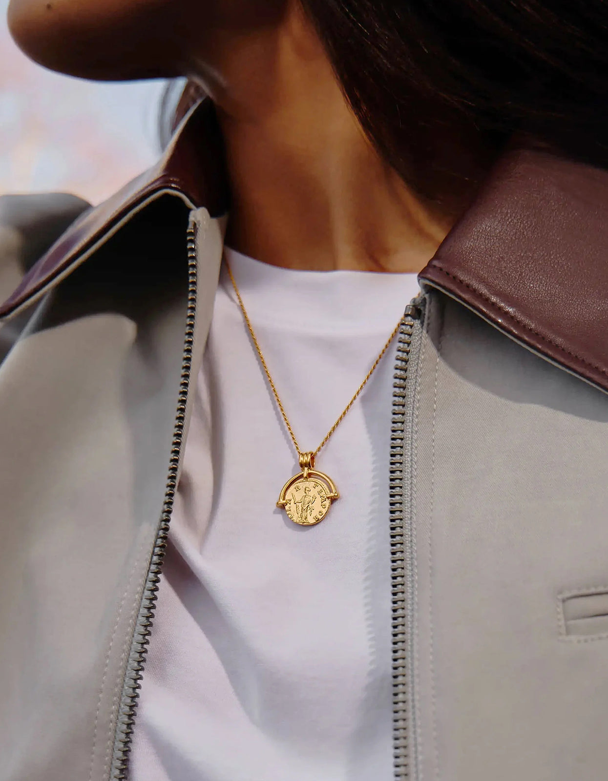 Lucy Williams Medium Engravable Roman Arc Coin Necklace - Gold