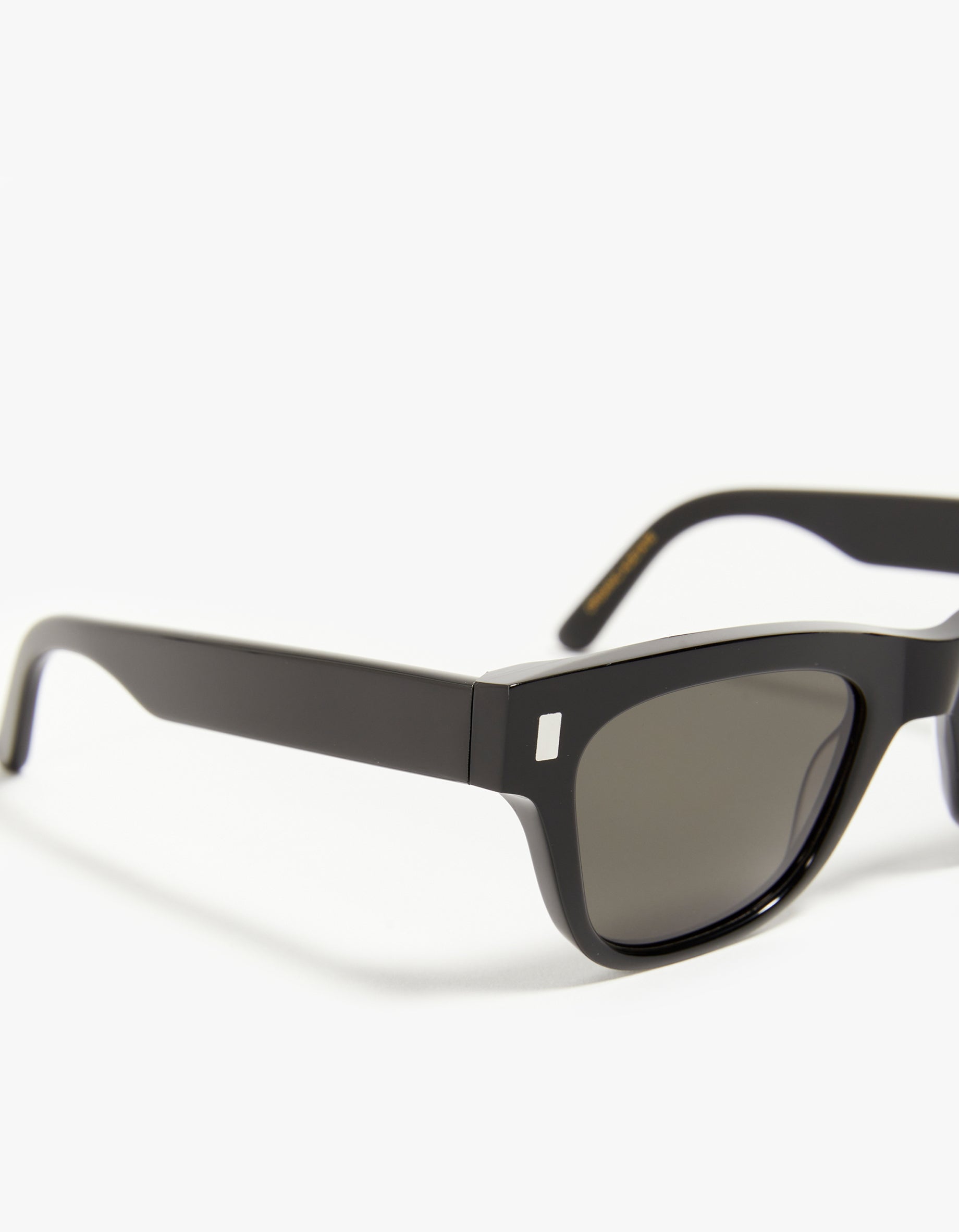 Aki Sunglasses - Black/Green Solid Lens – Superette
