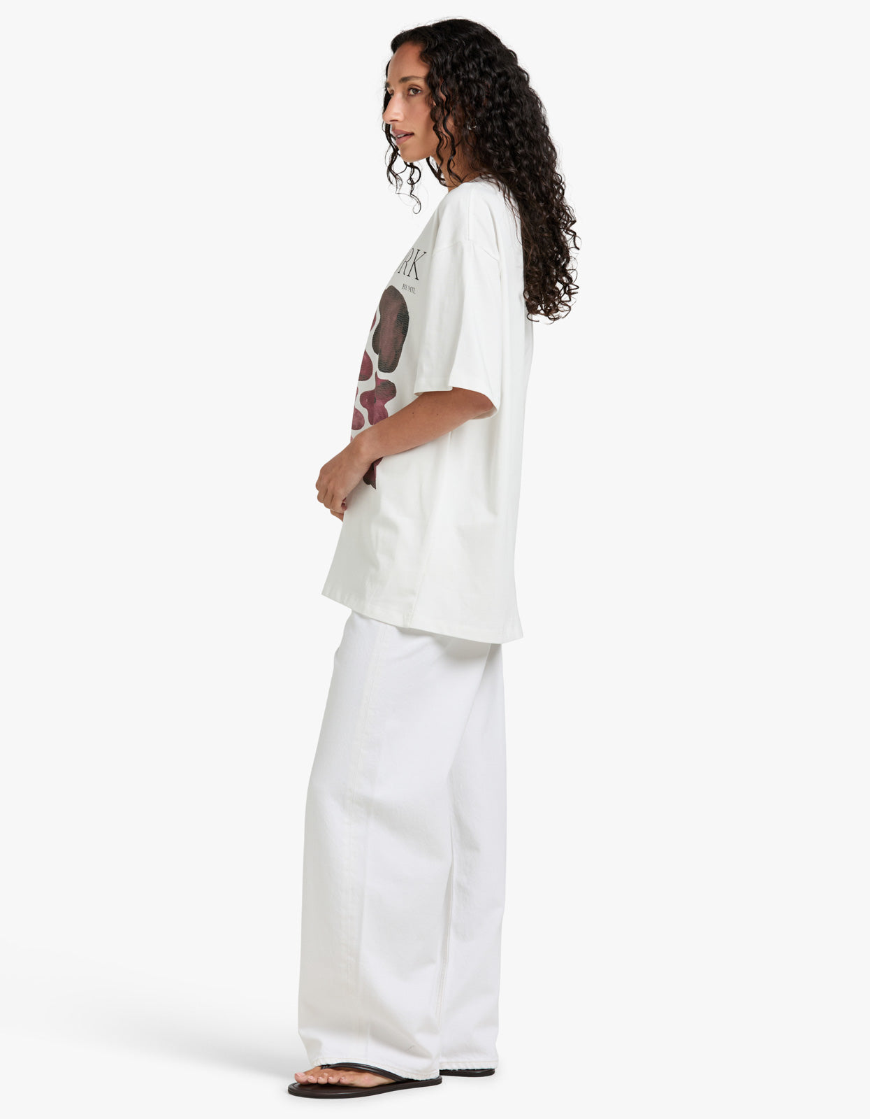 New York Burgundy Fleur Oversize Tee - Lucent White