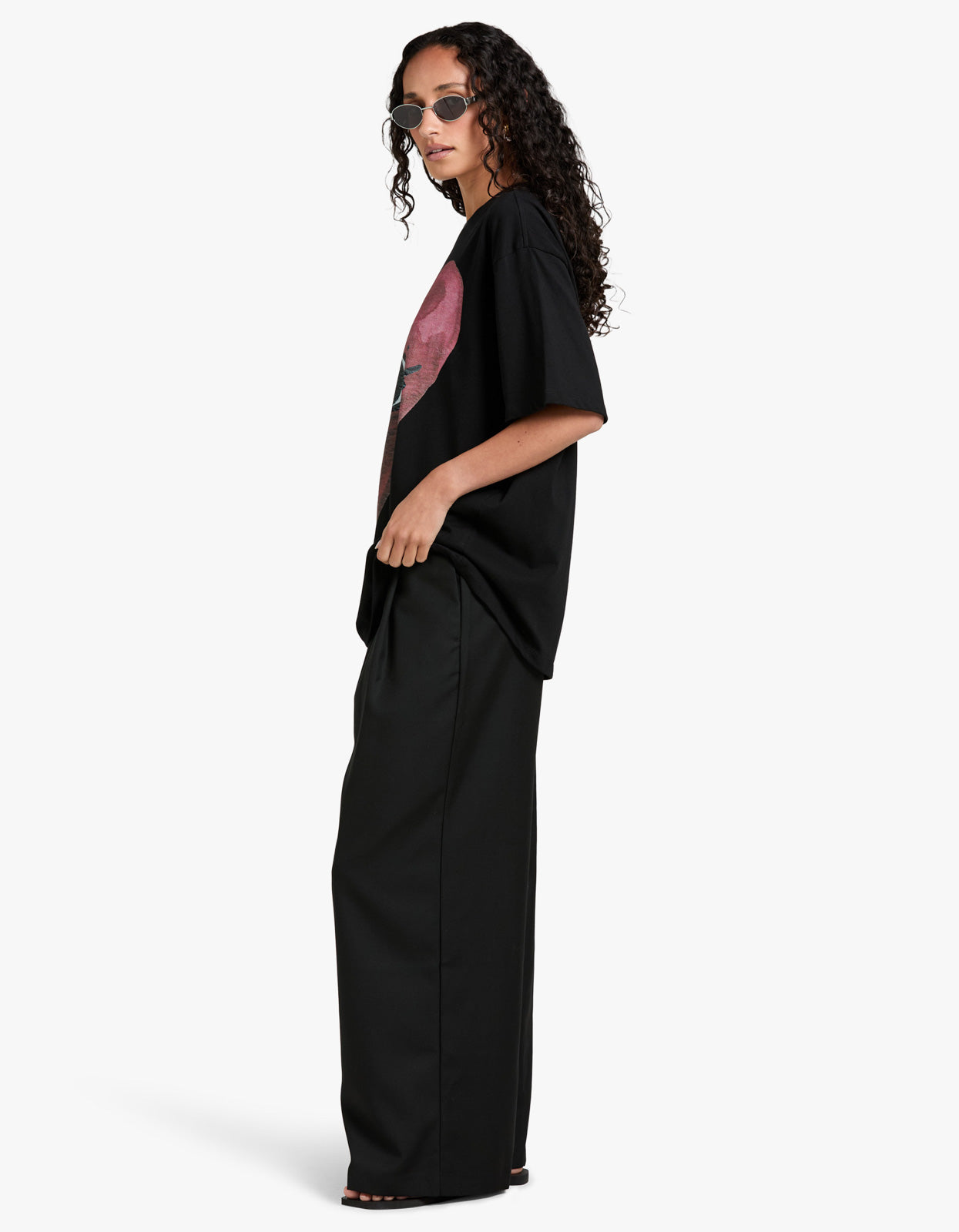 Burgundy Hearts Club Oversize Tee - Black Beauty