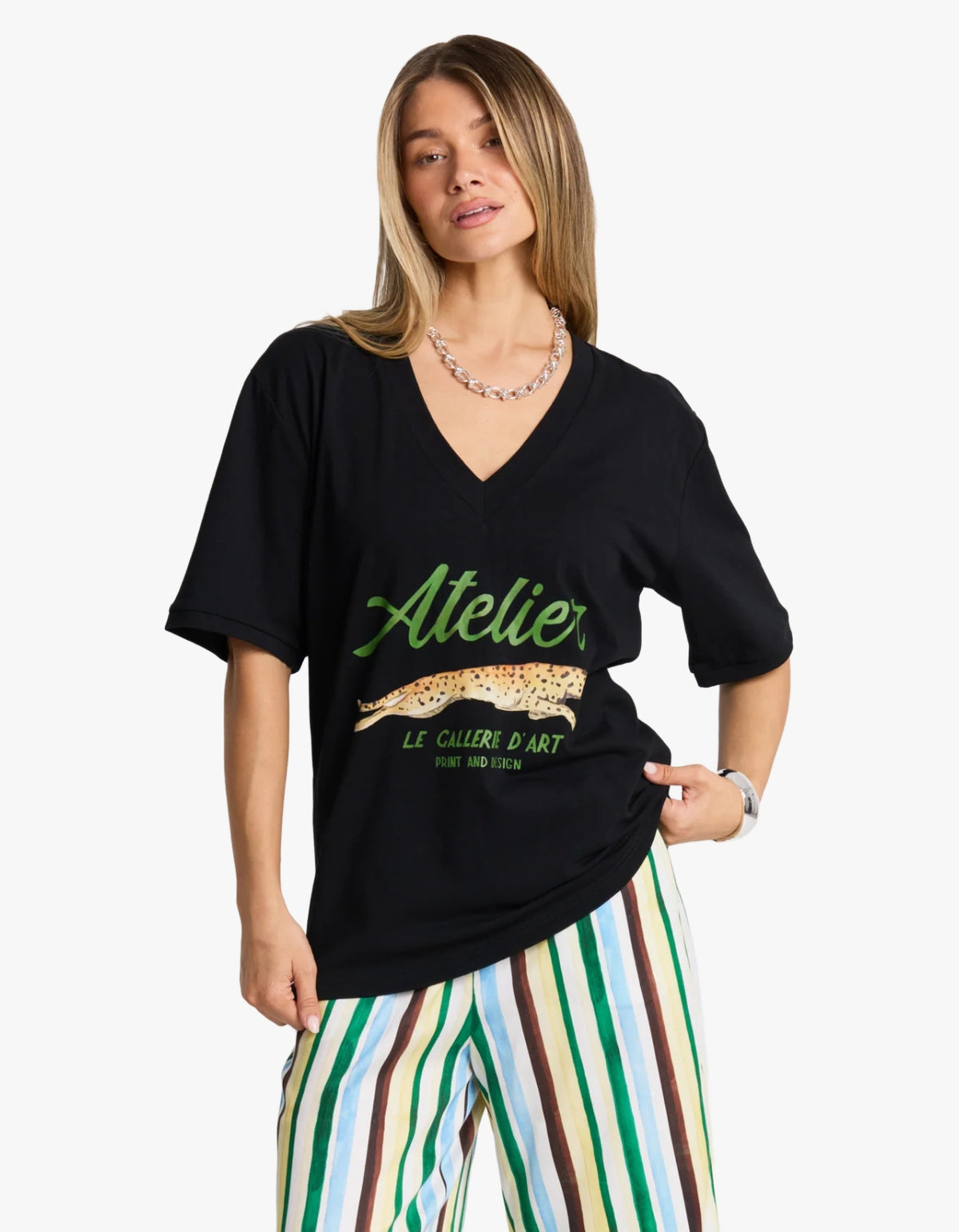 Atelier V-Neck Tee - Black