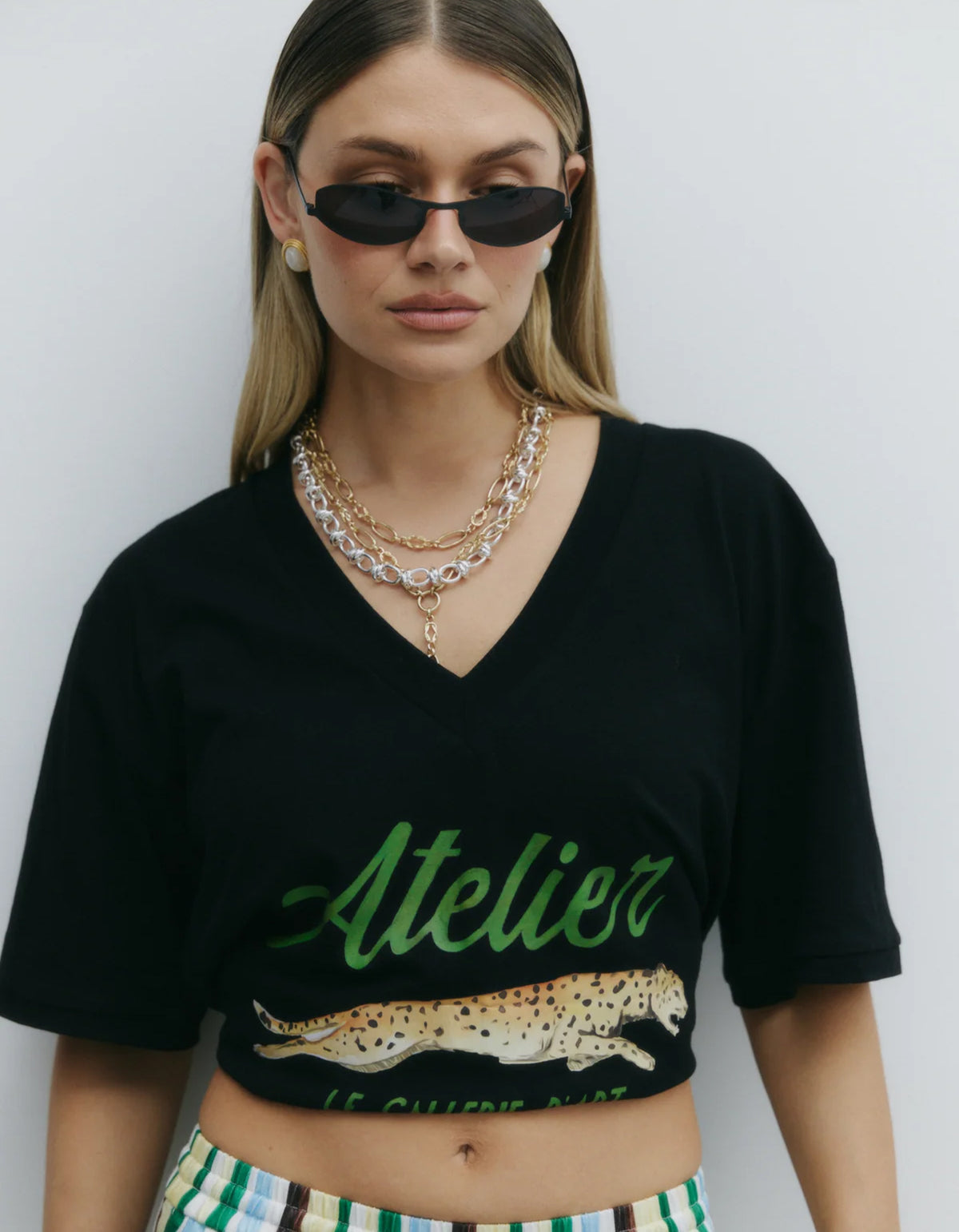 Atelier V-Neck Tee - Black