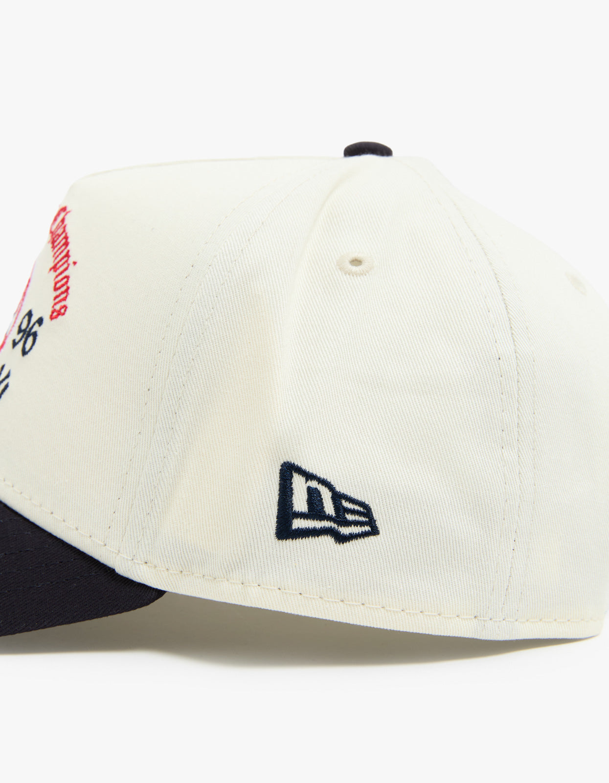 New York Yankees Old English World Series 9FORTY A Frame Cap - White