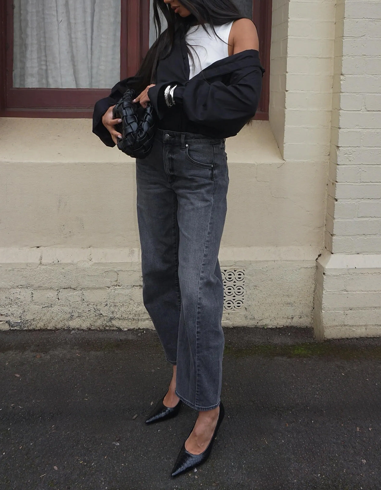 Amber Barrel Jean - Washed Black