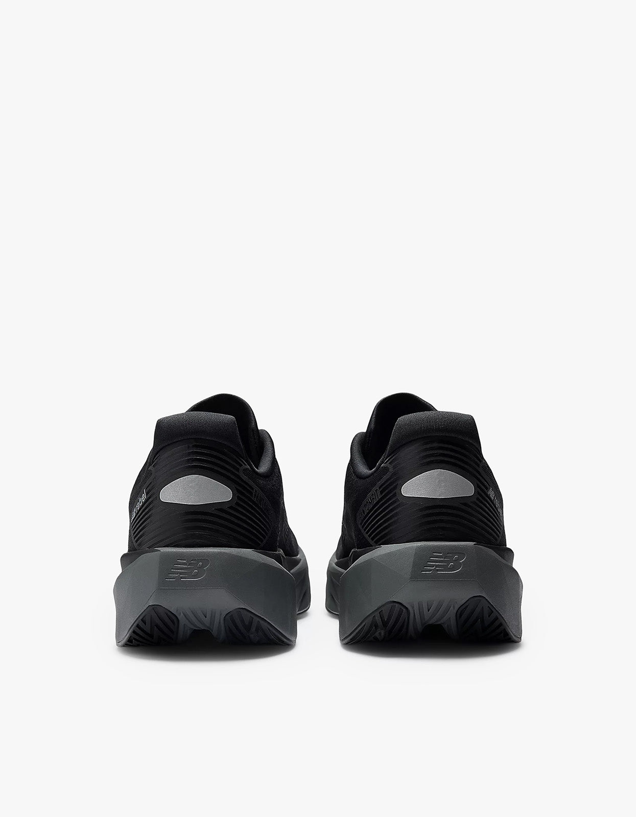 Mens Fuelcell Rebel v5 Sneaker - Black/Castlerock/Silver Metallic