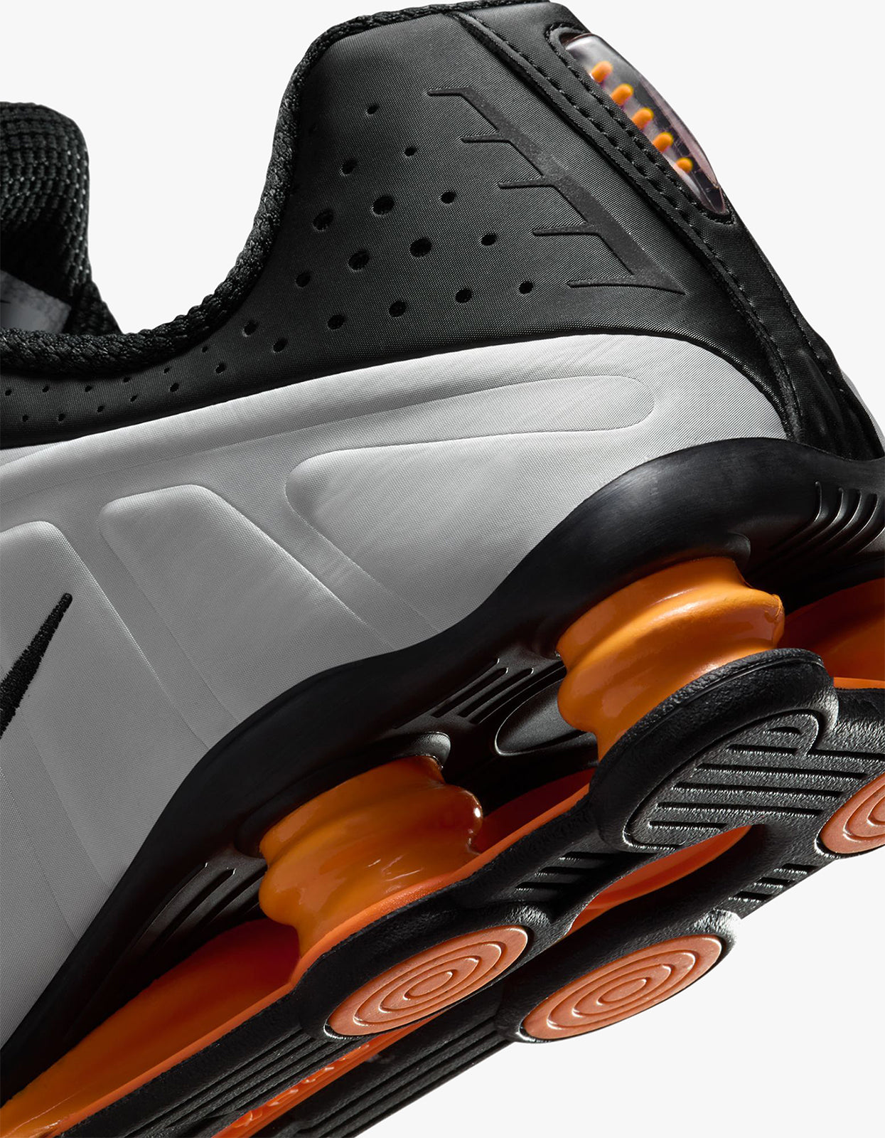Mens Nike Shox R4 - Black/Vast Grey-Bright Mandarin