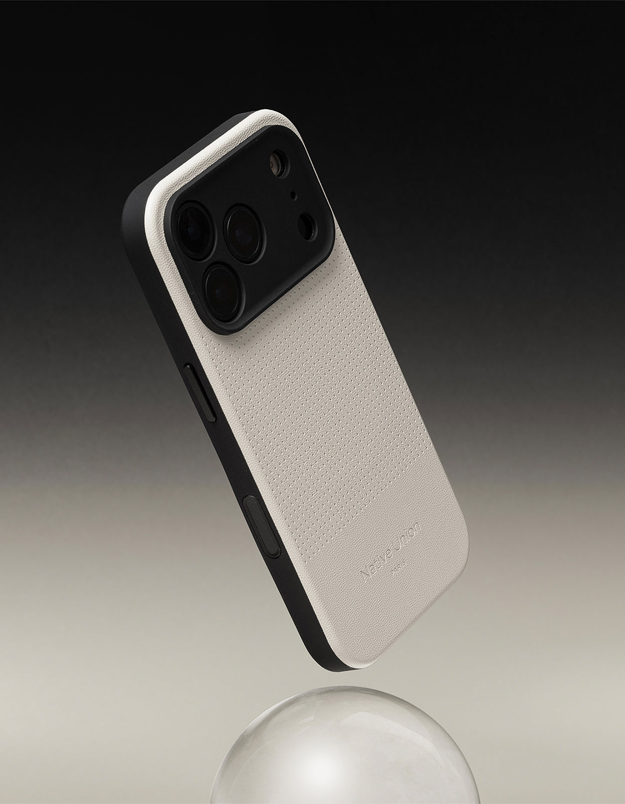 Active Case For iPhone 17 Pro - Sandstone