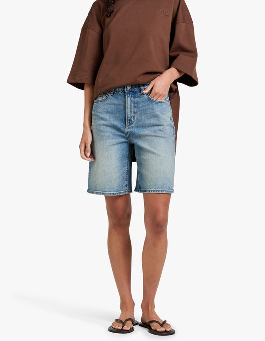 Phoebe Short - Vision