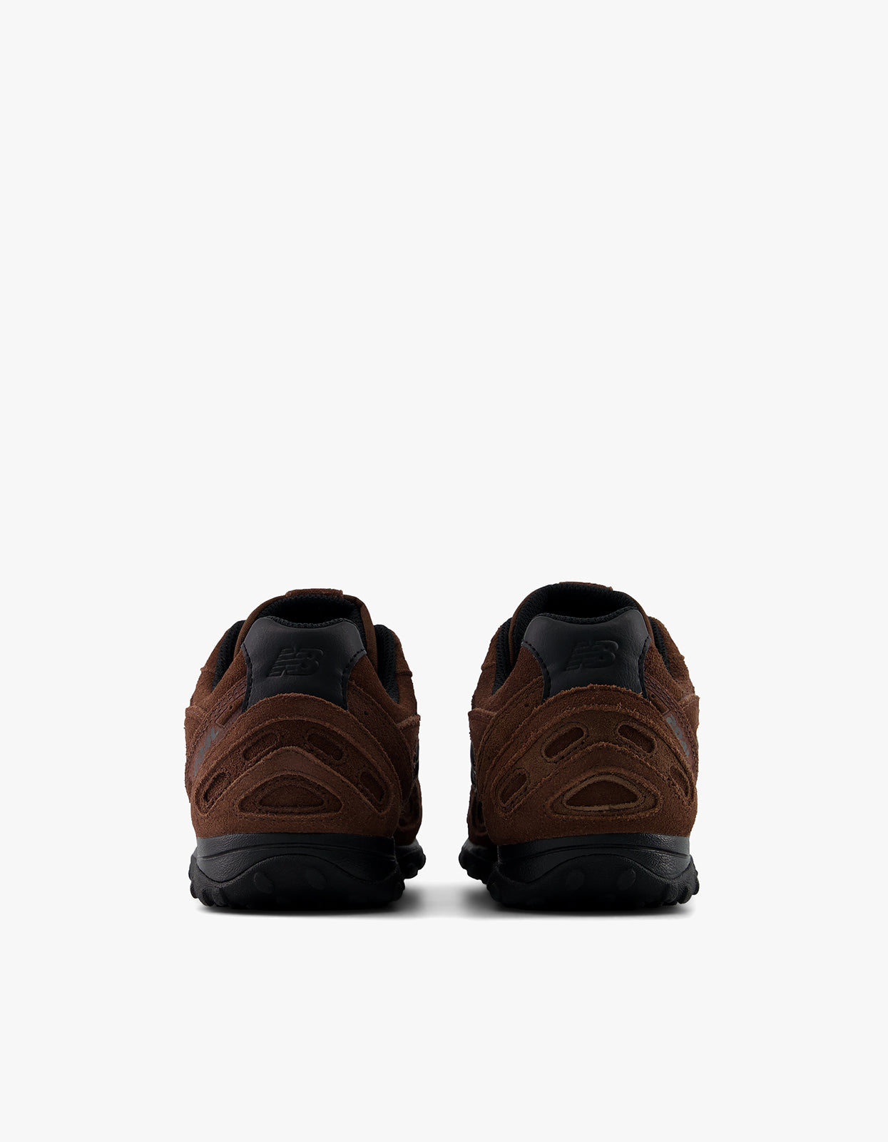 Womens New Balance 204L - Pumpernickel / Black