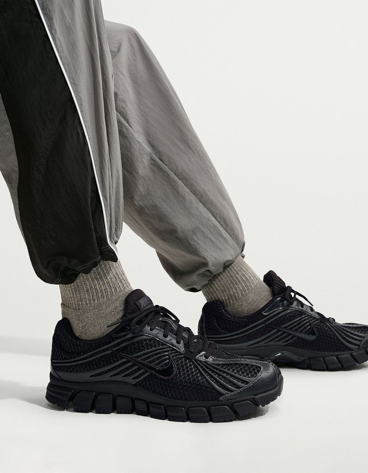 Mens Nike Zoom Skylon 11 - Black/Black