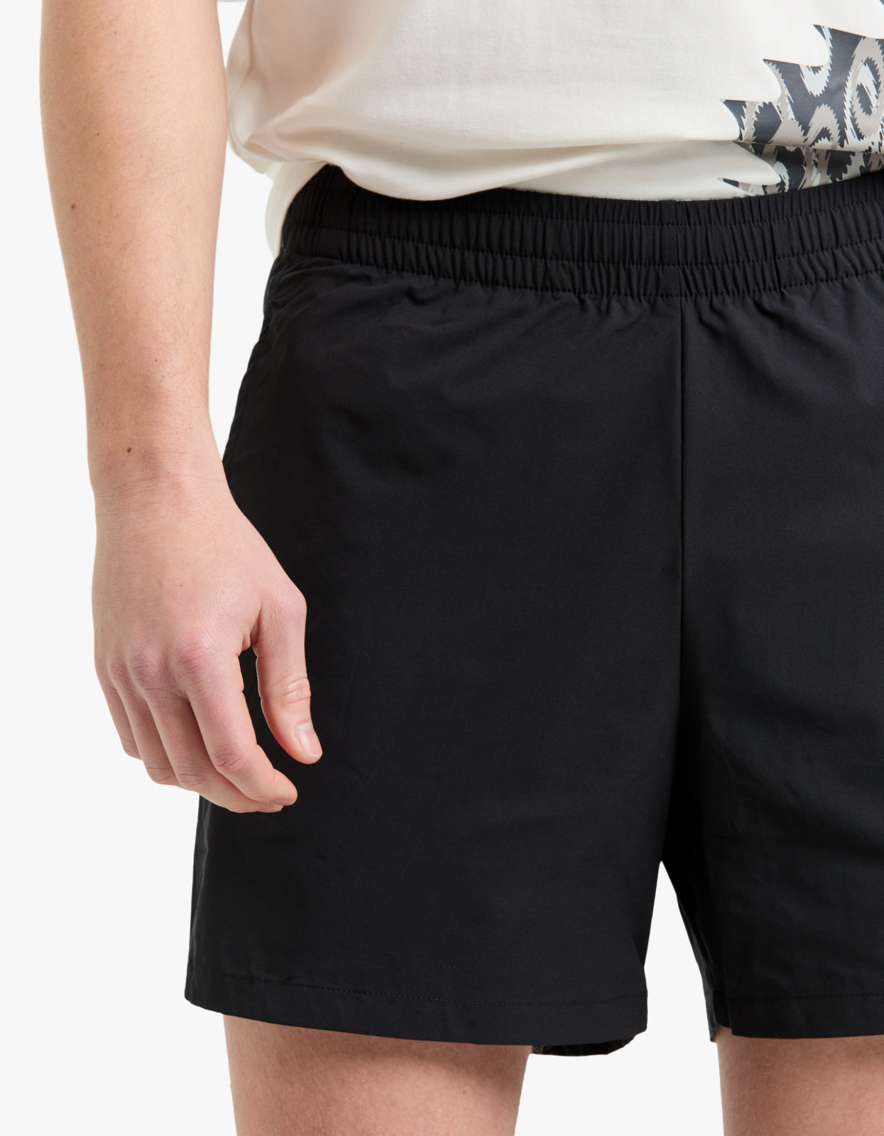 Enhance Woven Shorts 5Inch 3.0 - Pitch Black