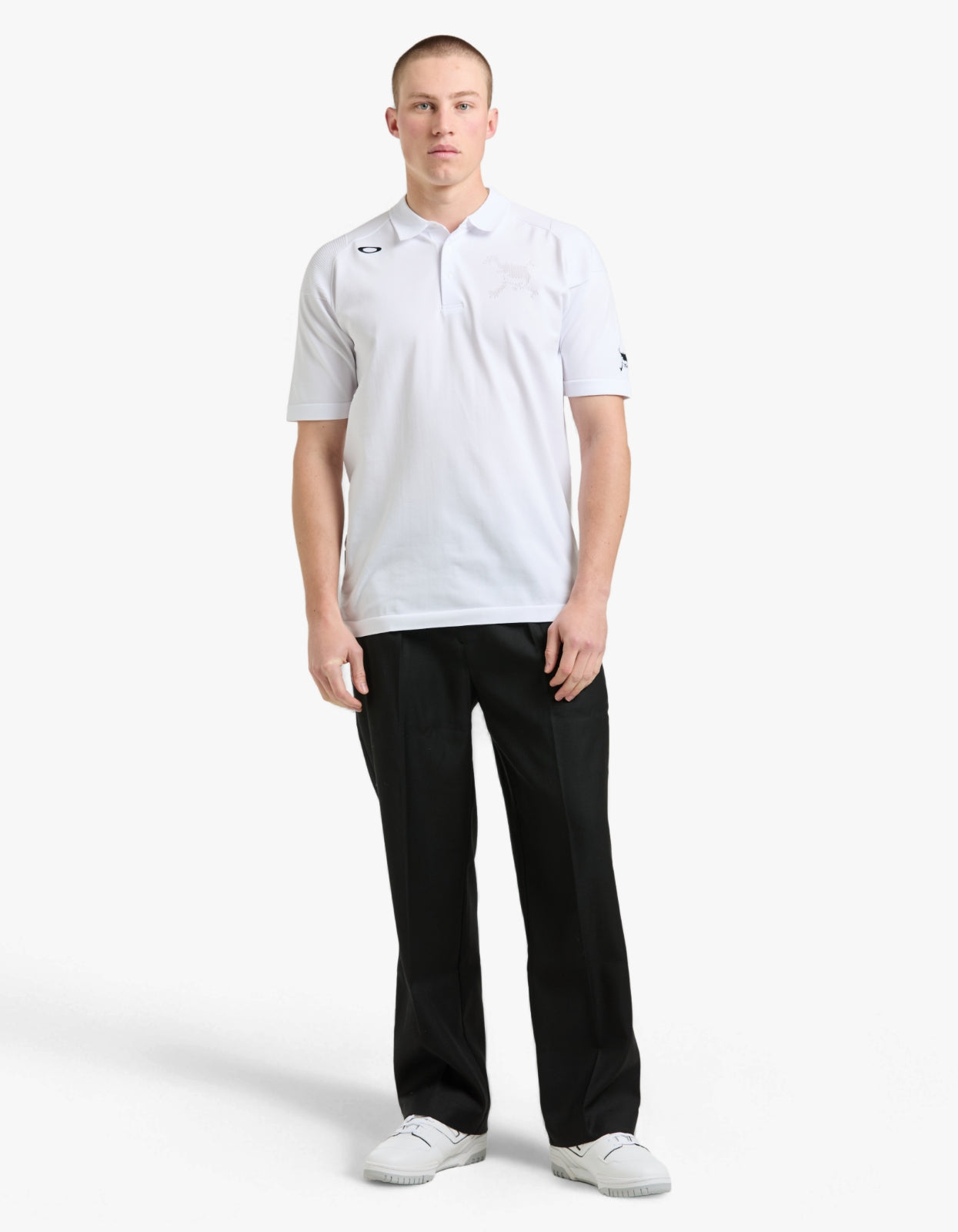 Skull Limber Sweater Polo Shirt - White