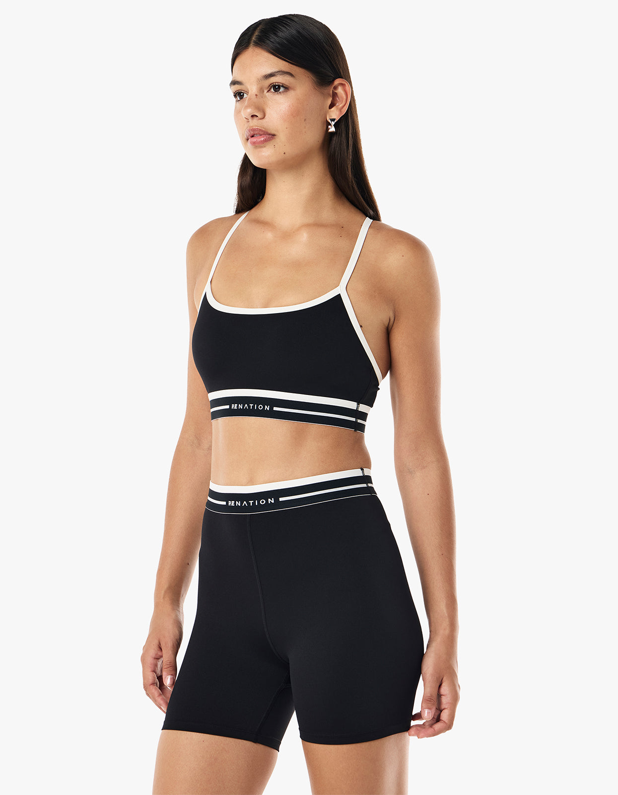 Advantage Sports Bra - Black / Whisper White