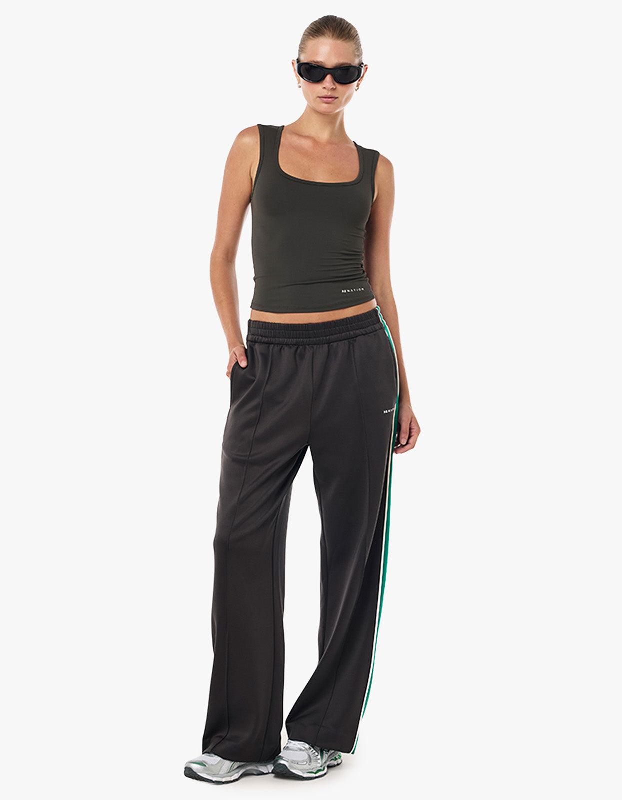 Refine Scoop Tank - Smokestone