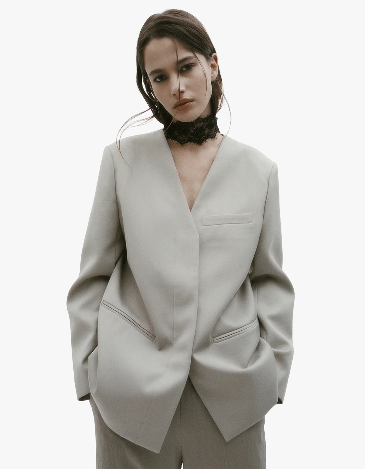 Ilona Blazer - Clay