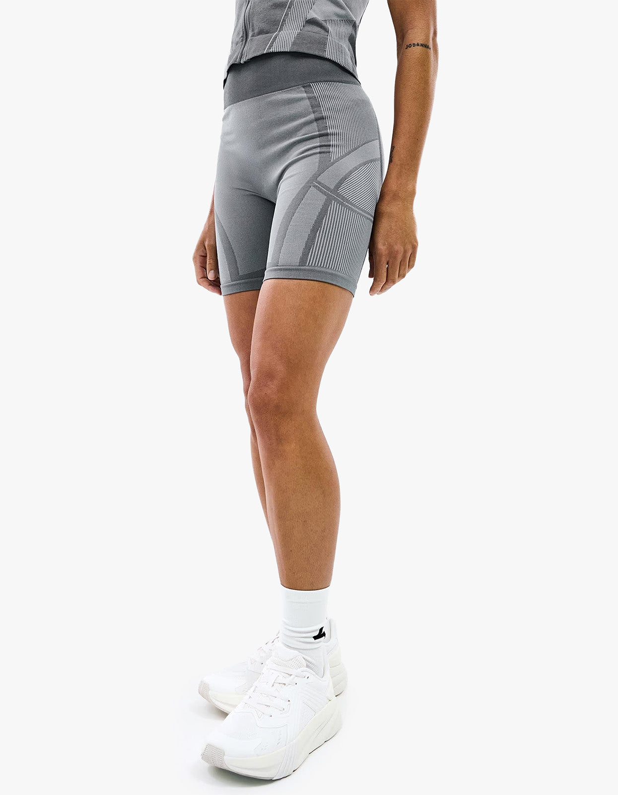 247 Hydro Seamless Training Short - Ice Grey