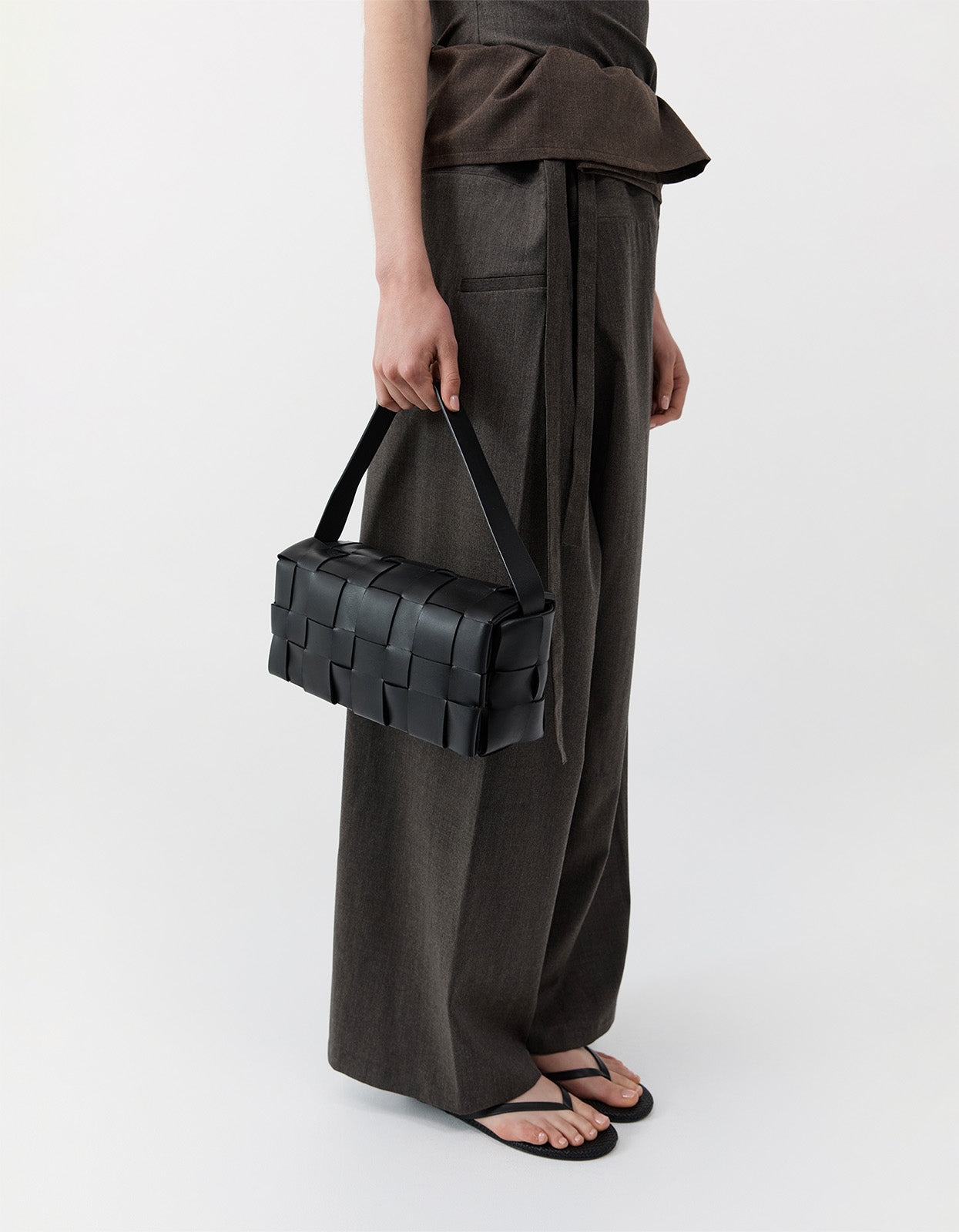 Woven Envelope Slim Tote Bag - Black