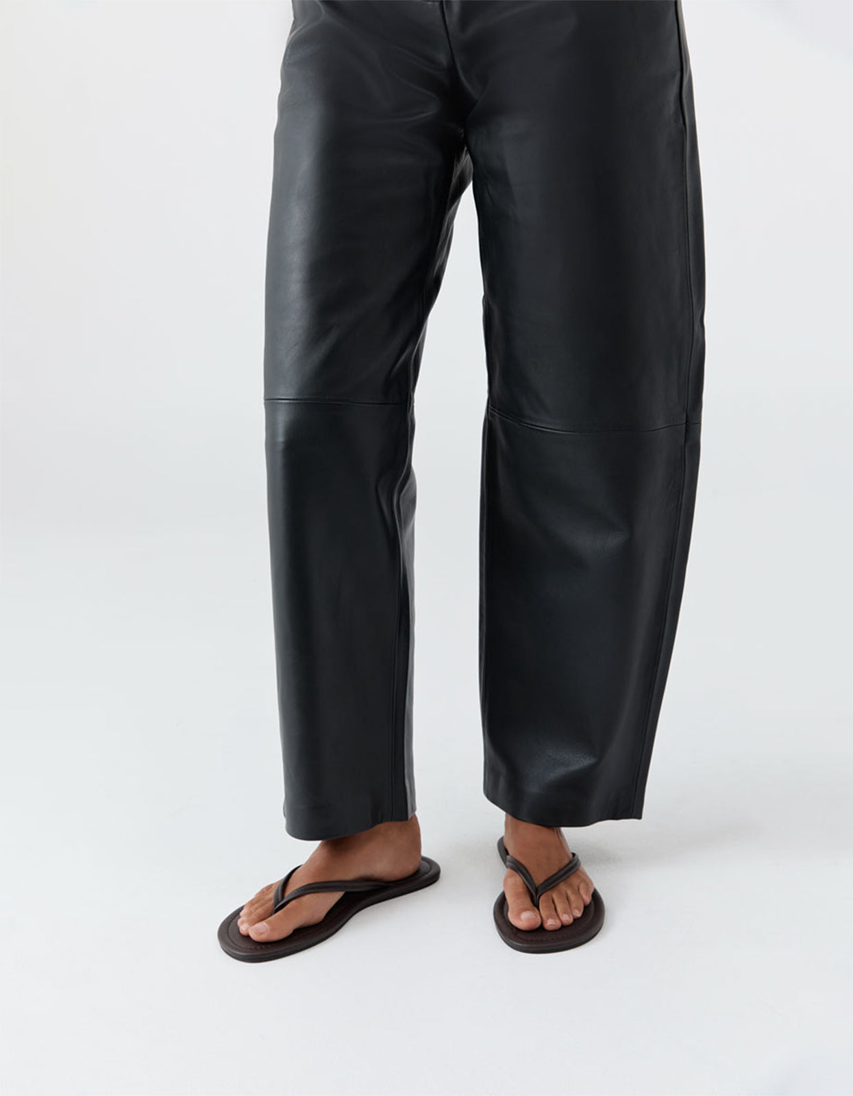 Thong Detail Slide - Coffee