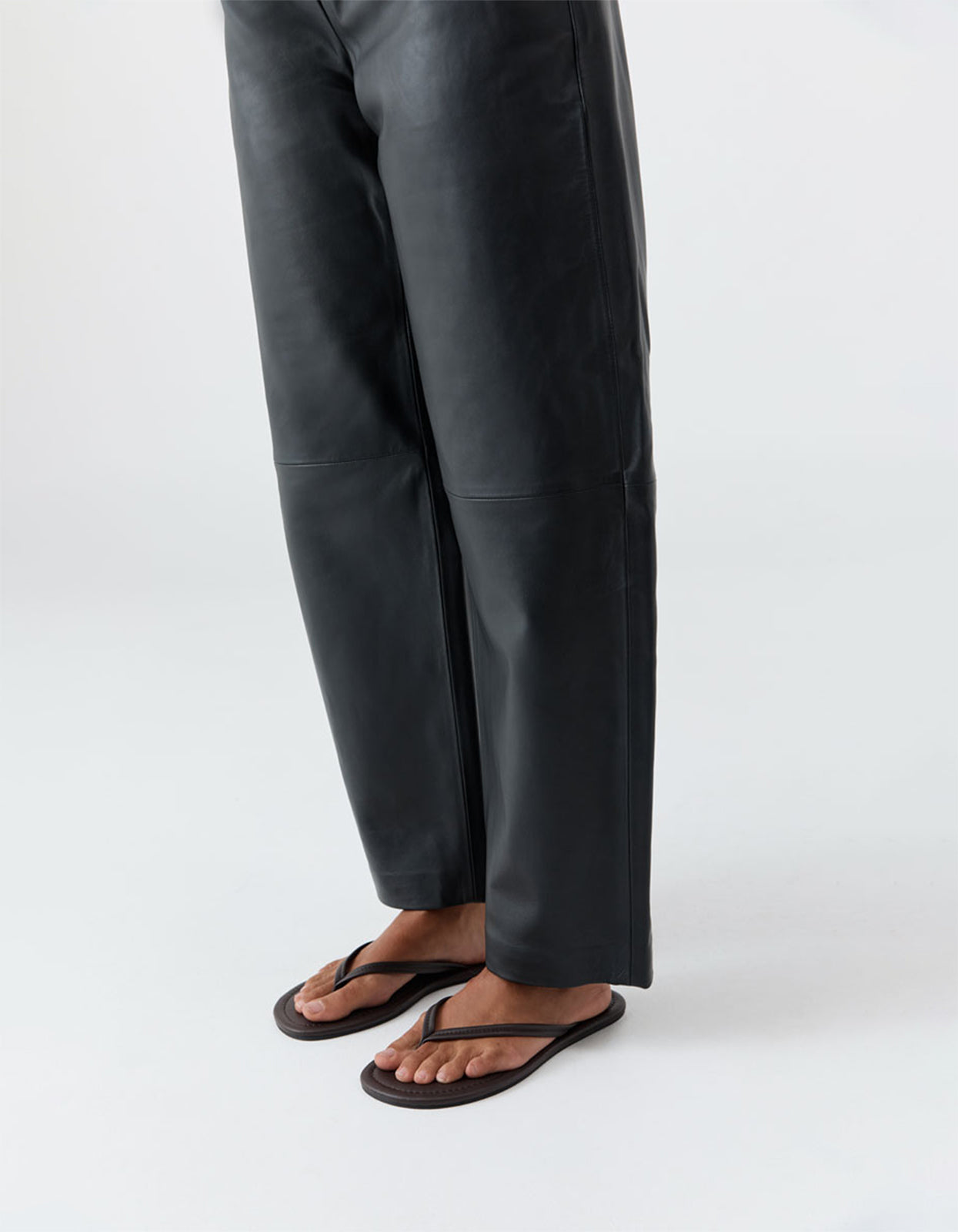 Thong Detail Slide - Coffee