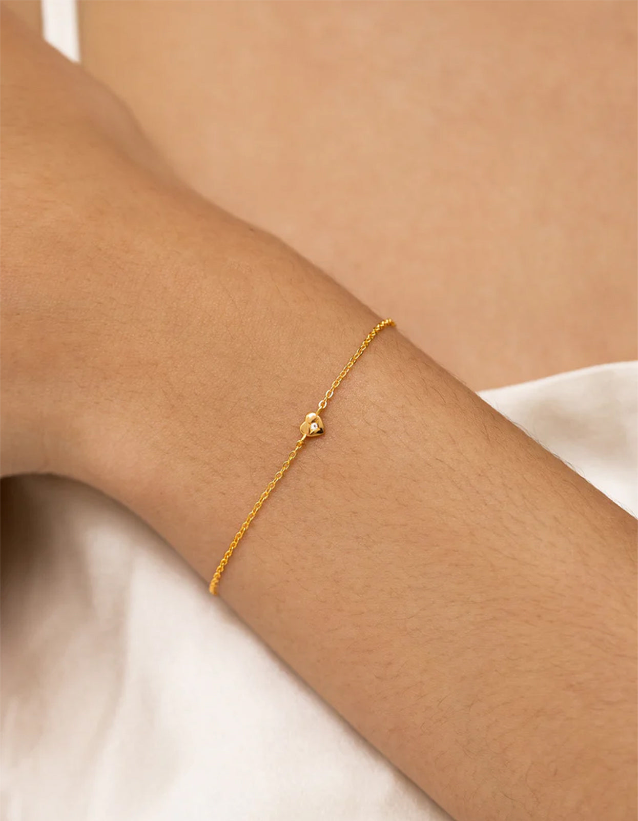 Mini Heart Bracelet - Gold
