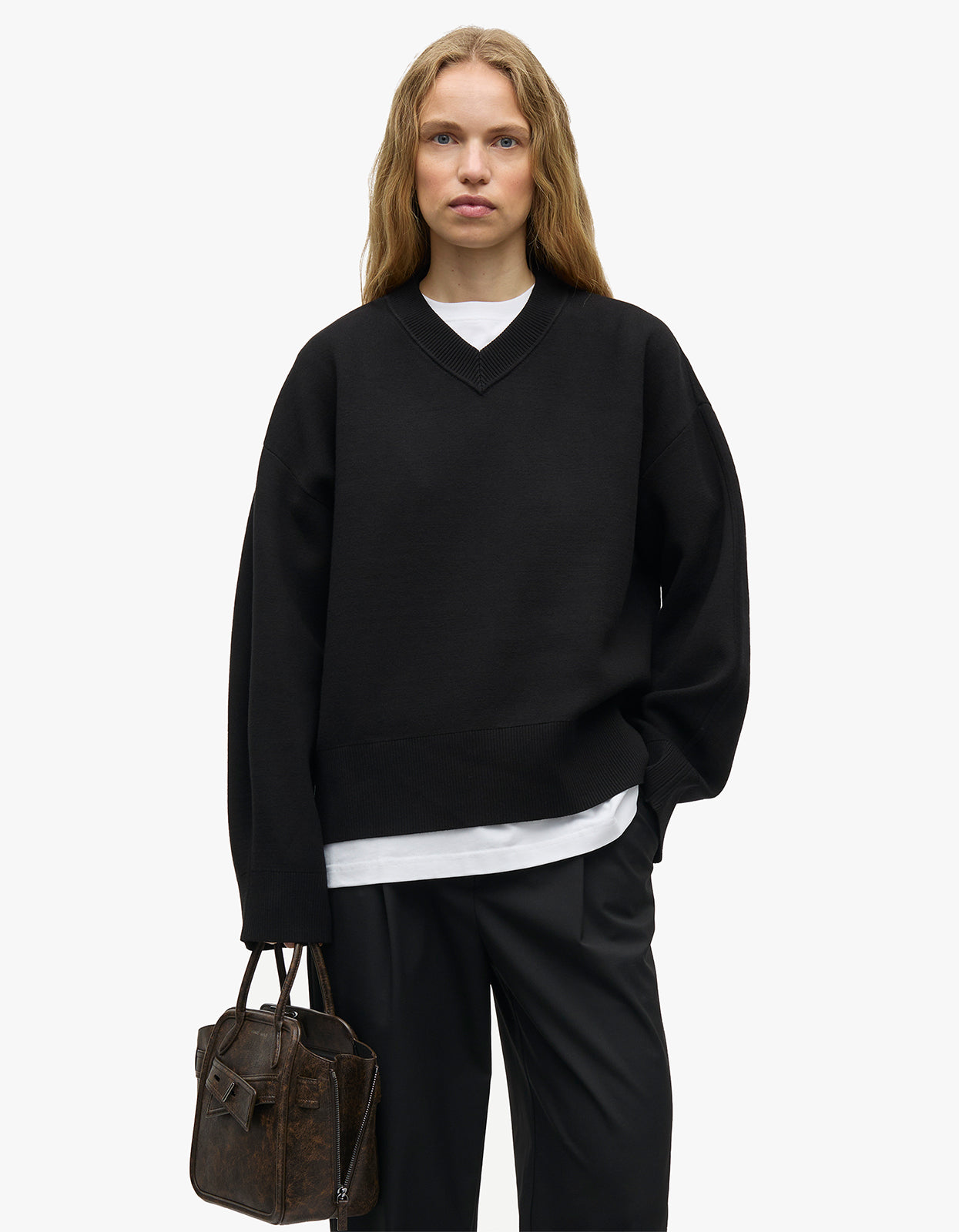 Salissy V-Neck 15825 - Black