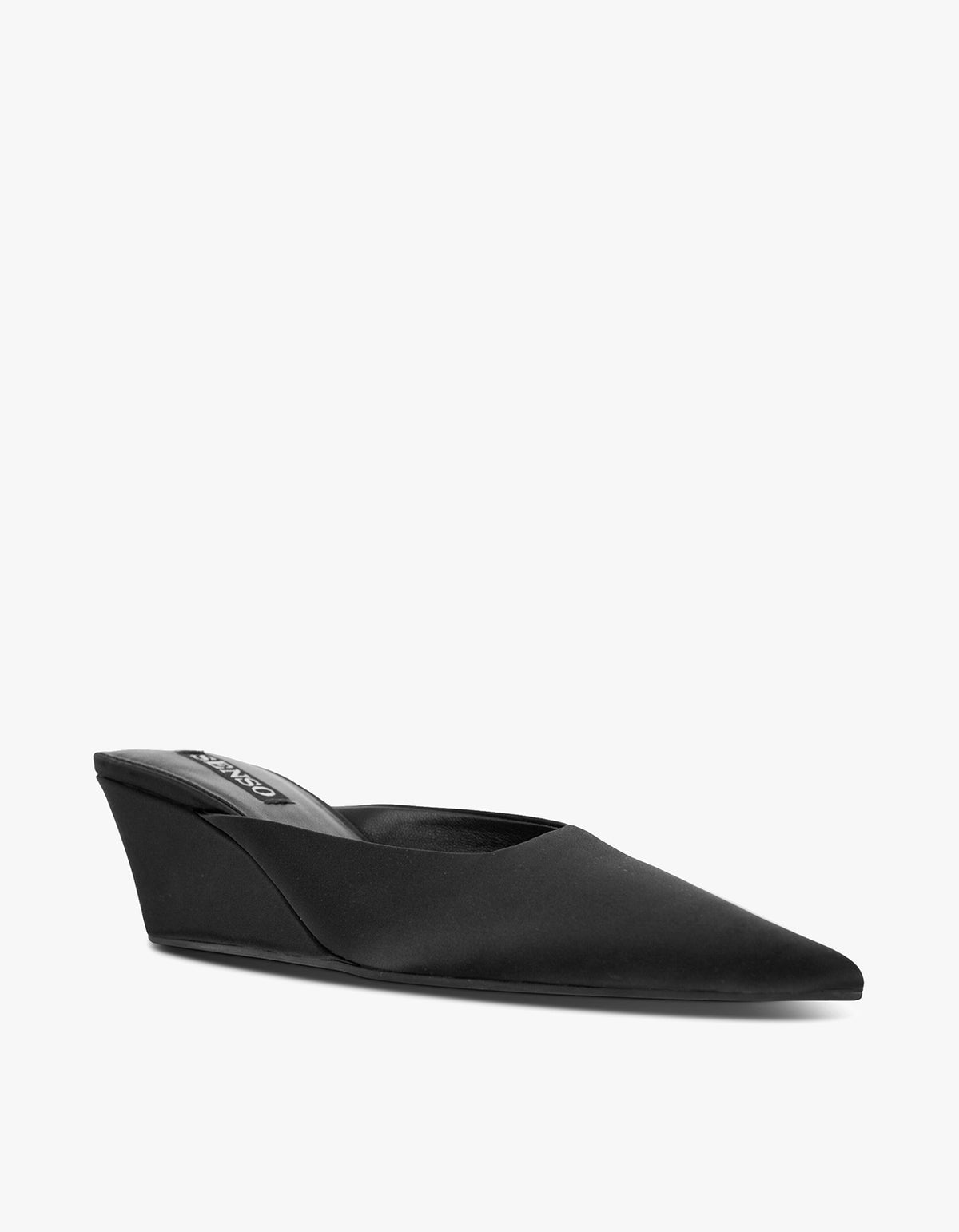 Uriela Heel - Ebony