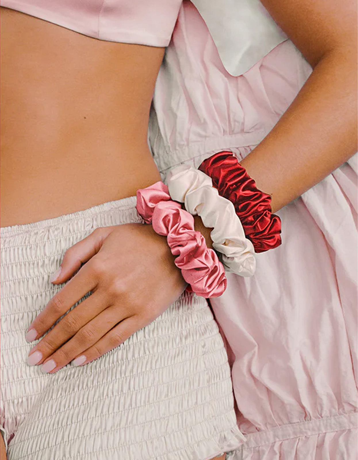 Rosy Large Scrunchie Set