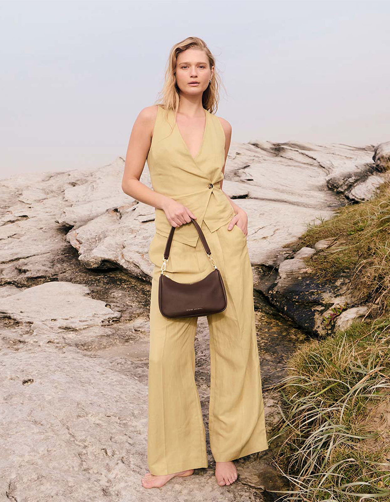 Look Both Ways Bag - Cocoa/Brushed Gold