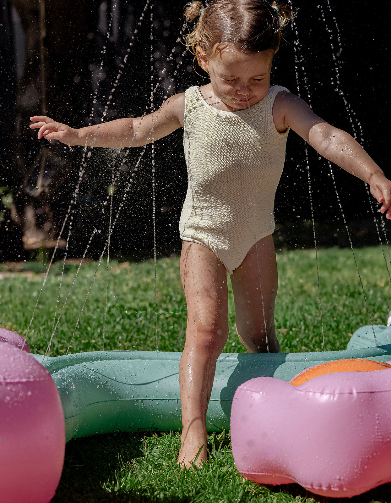 Inflatable Sprinkler - Poppy The Peach
