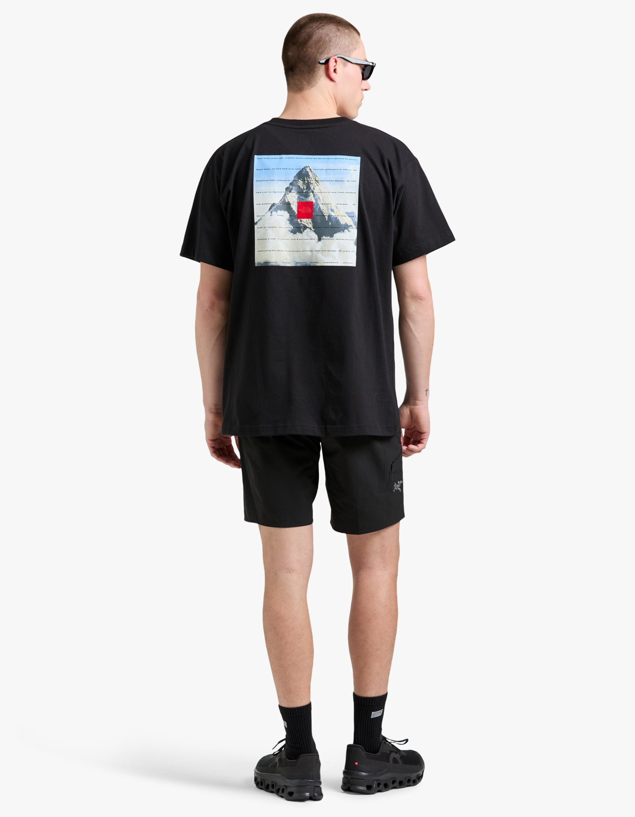 S/S 40th Anniversary Mountain Jacket Heavyweight Graphic Tee - TNF Black