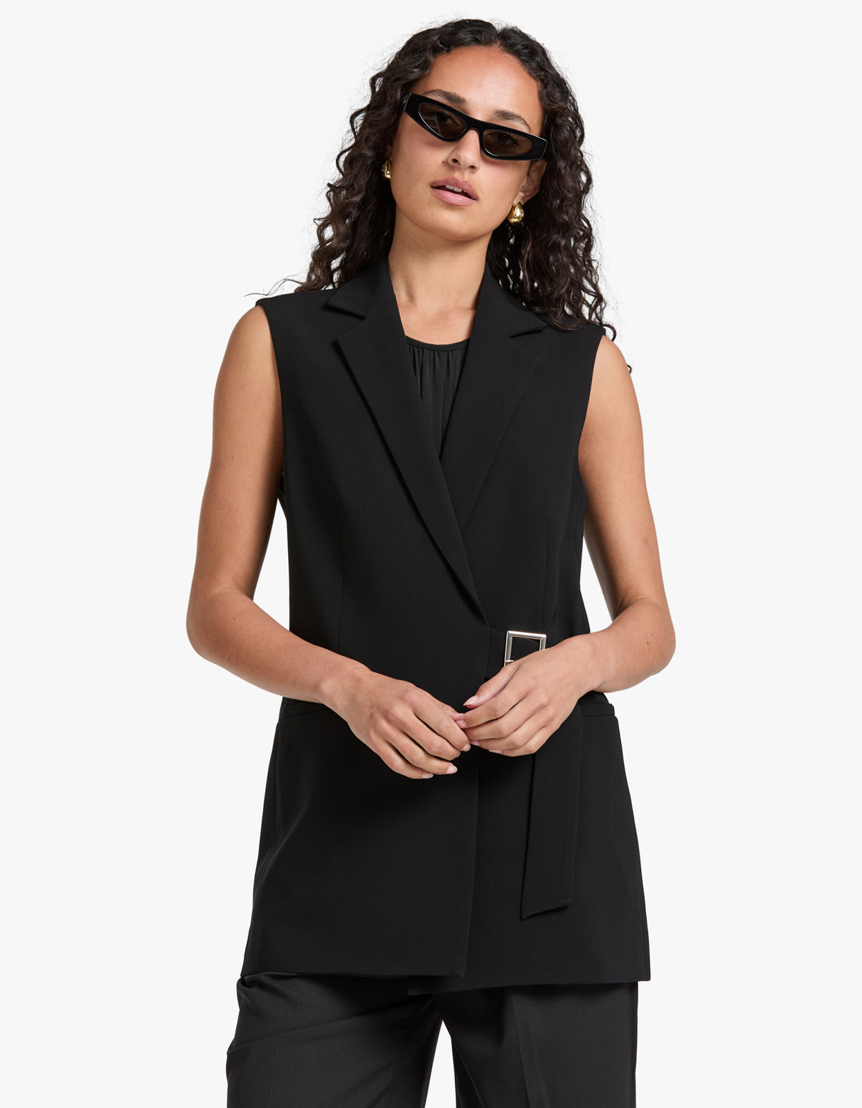 Renowned Sleeveless Blazer - Black