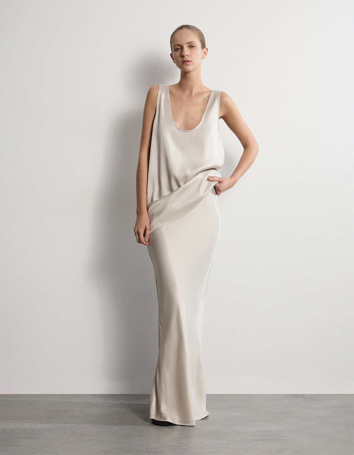 The Noa Skirt - Nude