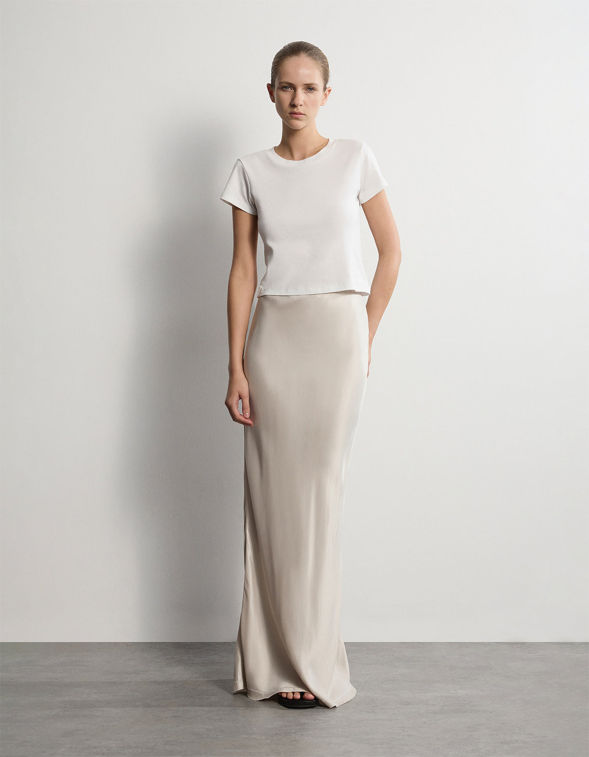 The Noa Skirt - Nude