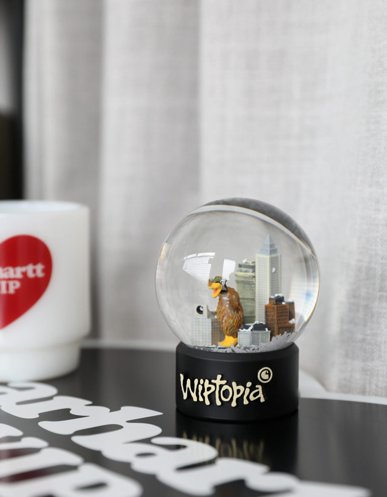 Wiptopia Snow Globe - Multicolor
