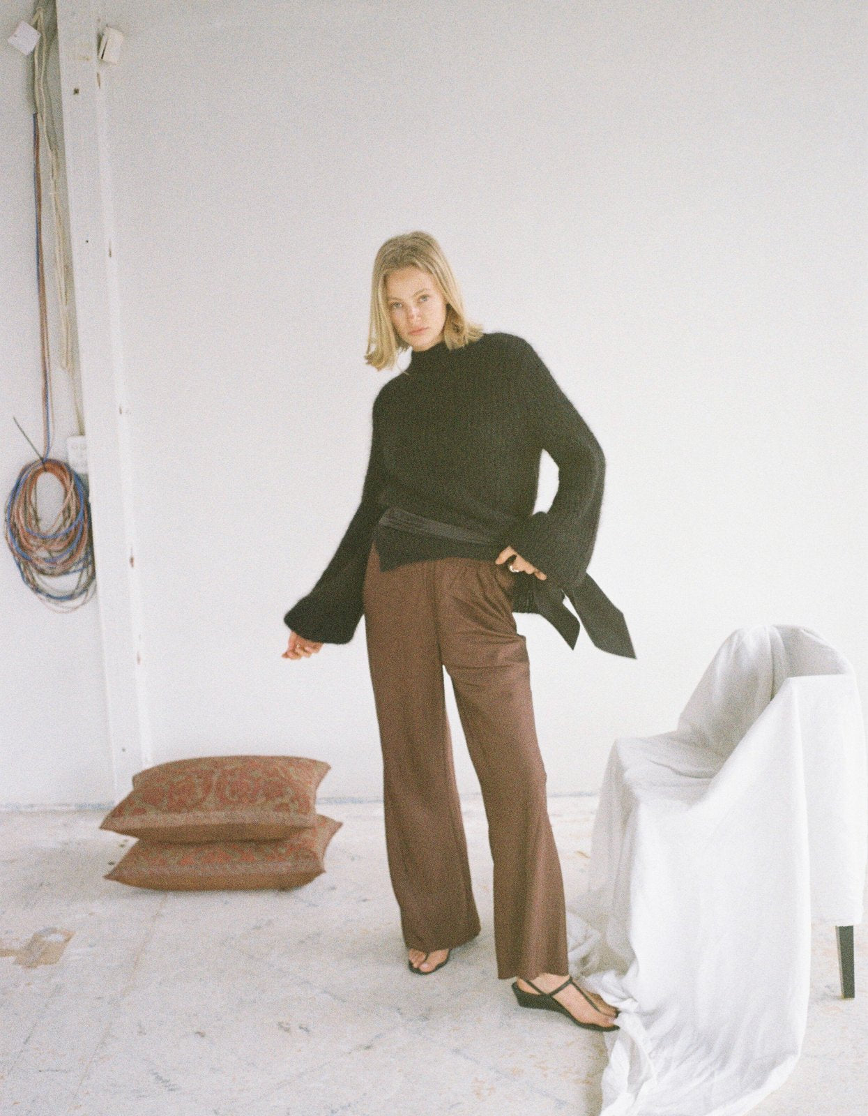 Marle Klein Jumper Black full look