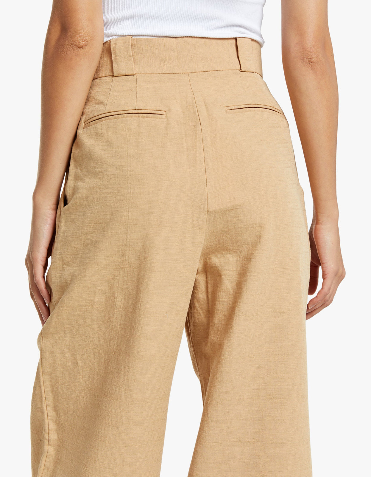 Suri Cropped Pant - High Waisted Tapered Tailored Pant With Pocket Detail  in Sand