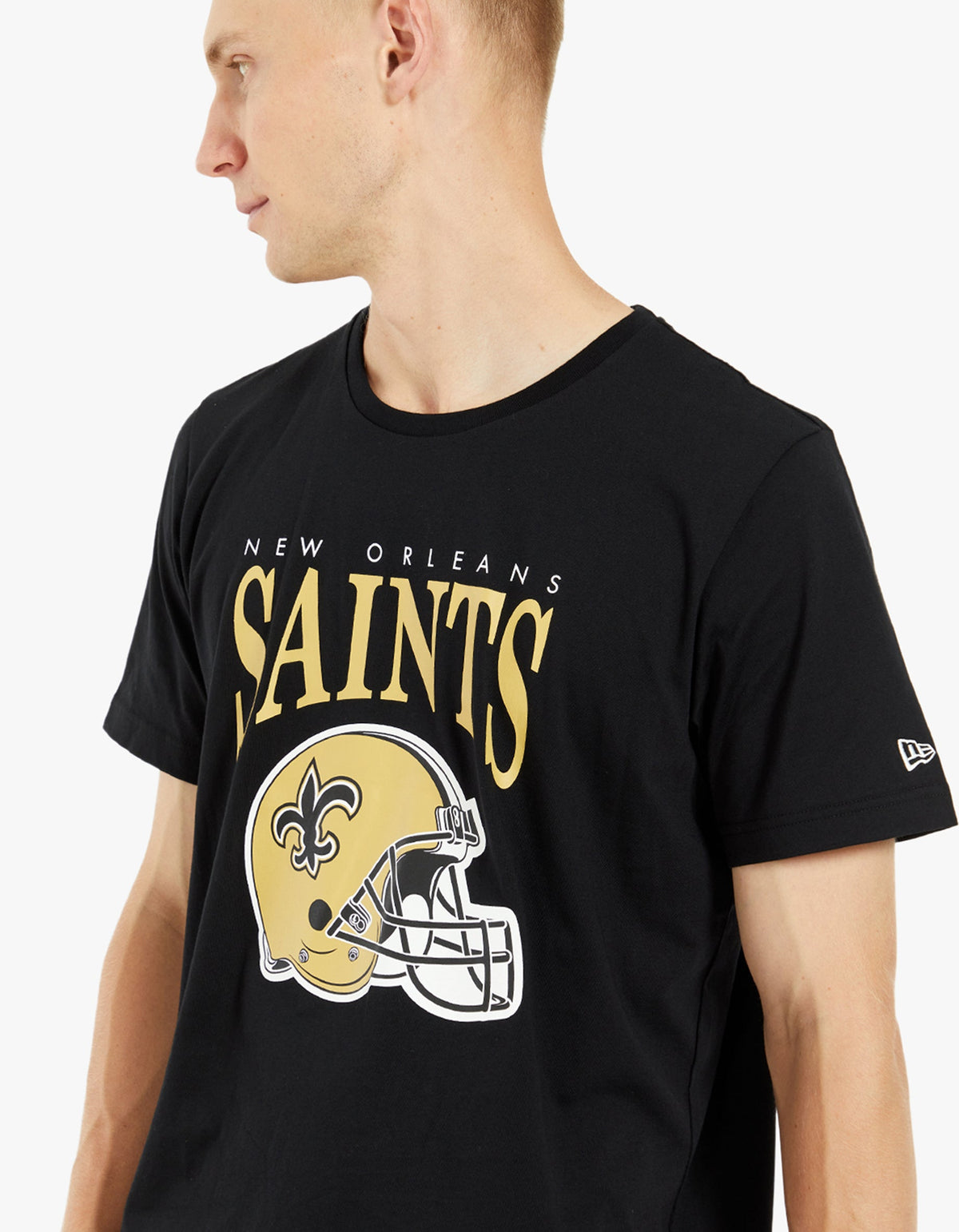 Youth Black New Orleans Saints Helmet T-Shirt Size: Large