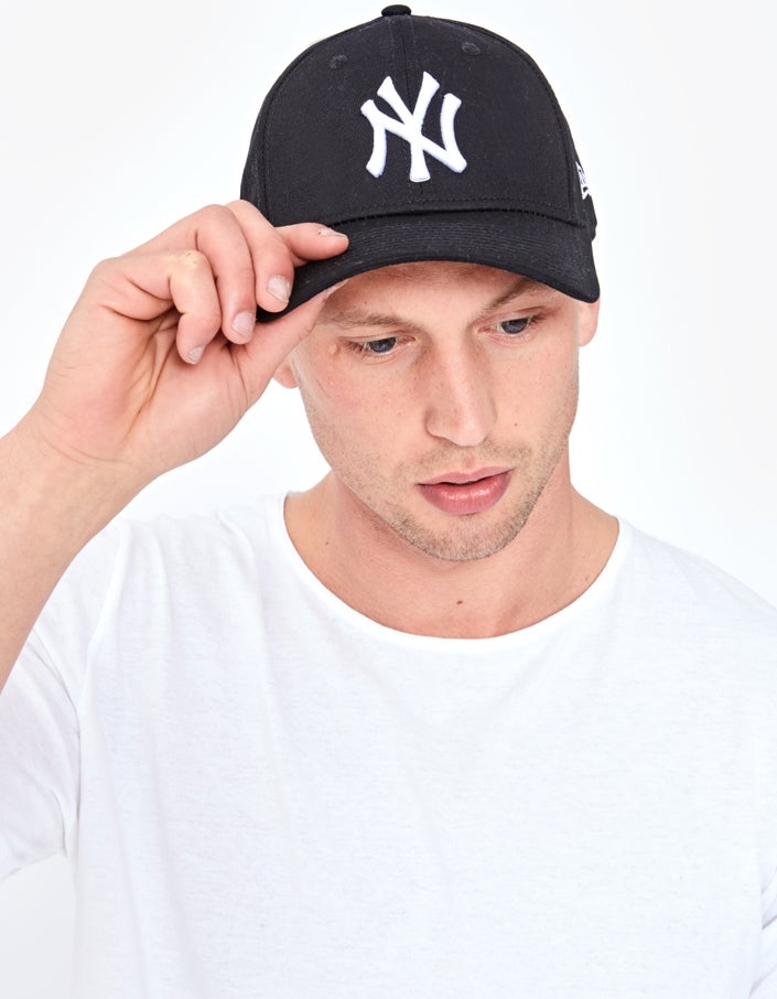 Superette | New York Yankees 9FORTY Strapback - Black/White