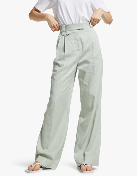 Kmart shoppers obsessed with $25 Fold Waist Trousers | news.com.au —  Australia's leading news site