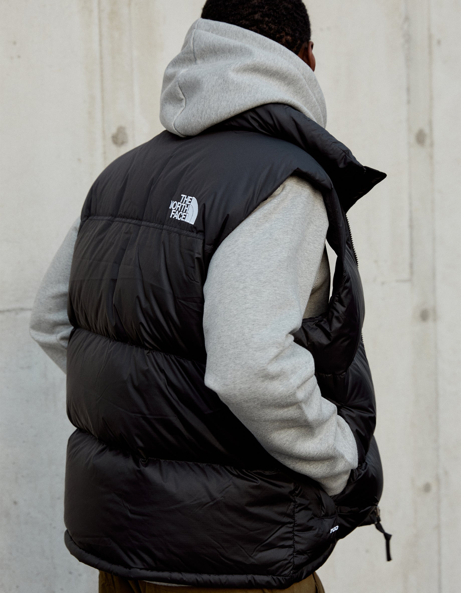 Mens 1996 Retro Nuptse Vest RecycLED TNF Black โ Superette